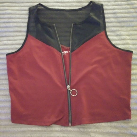 Mesh zip up crop top. - Picture 2 of 3